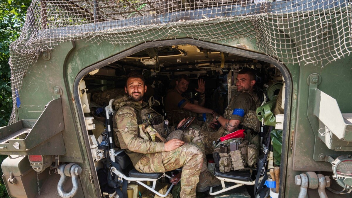 前乌军总参发言人:乌军在俄境推进,情报工作与“海马斯”功不可没