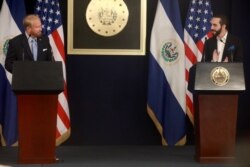 El embajador de Estados Unidos en El Salvador, Ronald Johnson junto al presidente de El Salvador Nayib Bukele durante el anuncio de la entrega. Foto cortesía embajada de EE.UU. en El Salvador.