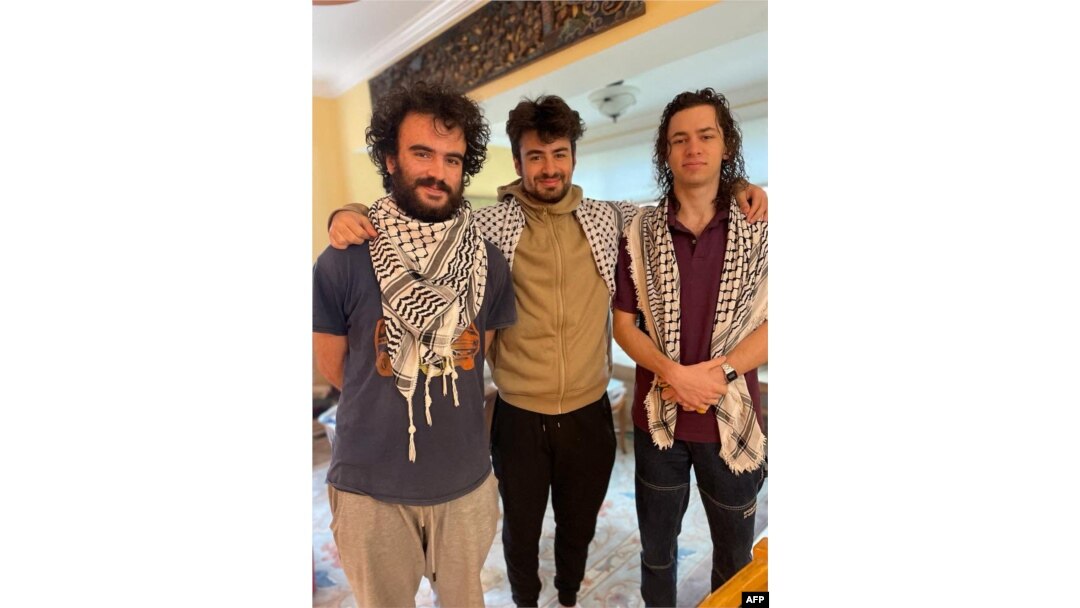 Dari kiri: Hisham Awartani, Tahseen Ali, dan Kenan Abdulhamid, ketiga mahasiswa yang ditembak saat dalam perjalanan menuju acara makan malam keluarga (foto: dok).