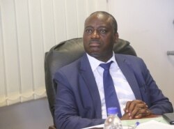 Dr. John Mangwiro, Zimbabwe’s deputy health minister, pictured in Harare on Jan. 3, 2021, says “complacency and negligence” over the festive season were major causes of a surge in COVID-19 cases and deaths. (Columbus Mavhunga/VOA)