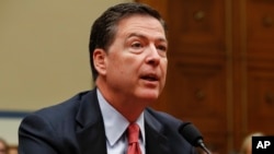 El exdirector del FBI James Comey, pidió a una corte anular una citación de miembros republicanos del Congreso alegando que están tratando de obligarlo a declarar a puerta cerrada "para vender una narrativa política distorsionada y partidista".