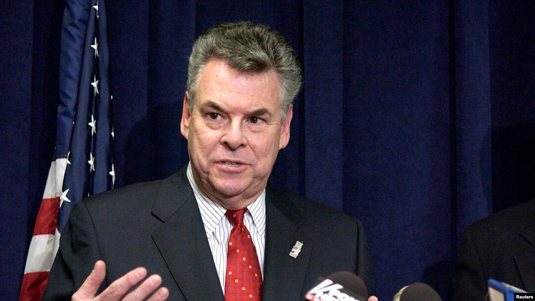 Dân biểu Peter King nói rằng có thể gọi Snowden là bất cứ thứ gì, trừ có ý định tốt và lòng yêu nước