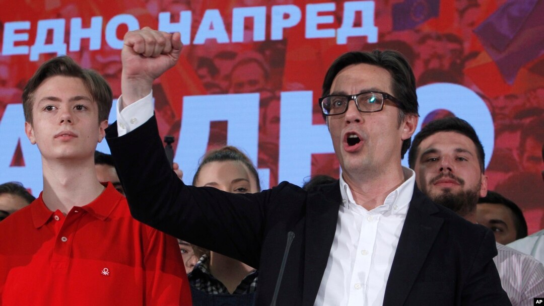 Stevo Pendarovski, novi predsednik Severne Makedonije, proslavlja pobedu u Skoplju, Severna Makedonija, kasno u nedelju, 5. maja 2019.