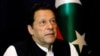 Mantan Perdana Menteri Pakistan Imran Khan saat berbicara dengan Reuters dalam sebuah wawancara di Lahore, Pakistan, 17 Maret 2023. (Foto: REUTERS/Akhtar Soomro)