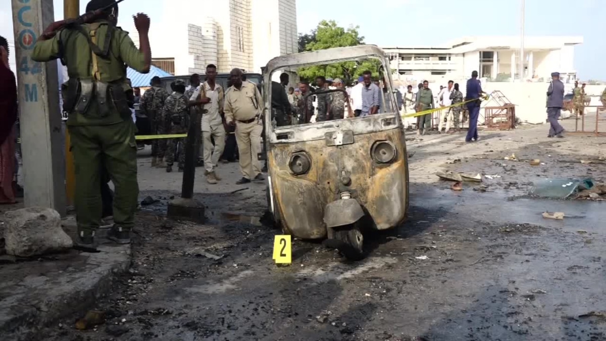 Raw Video: Several People Dead After Two Mogadishu Car Bombings