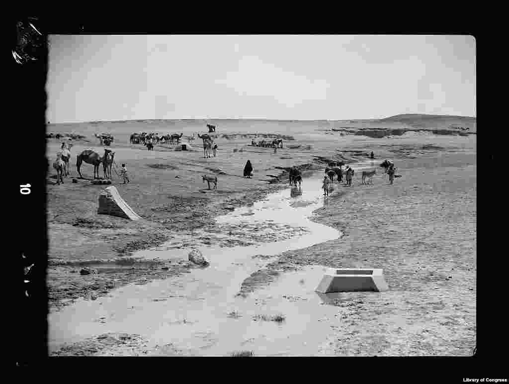 Well at Beersheva in the northern Negev Desert, 1930