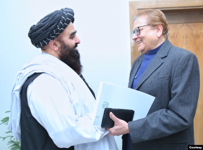 Taliban Foreign Minister Amir Khan Muttaqi, left, and Pakistan’s special envoy for Afghanistan Mohammad Sadiq led their respective teams at talks in Kabul, Dec 24, 2024. (Courtesy - Taliban)