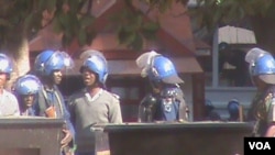 Police in Harare crushed an MDC-T demonstration against alleged police brutality.