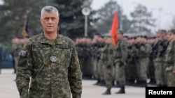 Хашим Тачі під час війни 1998-99 року був одним з чільних командувачів албанської Армії визволення Косова