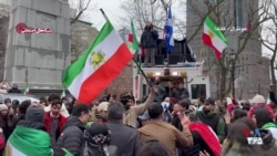 رقص کُردی ایرانیان در پی انتشار خبر کشته‌شدن «علی لاریجانی»؛ مونترال کانادا
