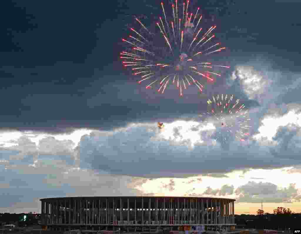 ایونٹ کی افتتاحی تقریب کے موقع پر آتش بازی بھی کی گئی۔&nbsp;