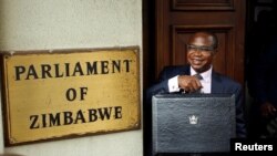 Gurukota rezvemari Muzvinafundo Mthuli Ncube vave kukwenenzvera bhajeti regore rinouya vasati varipira kuparamende.