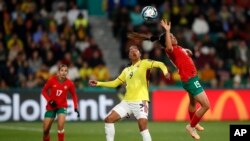 Un momento del partido entre Colombia (amarillas) y Marruecos (rojas) en el Mundial Femenino de fútbol en Perth, Australia, el 3 de agosto de 2023.