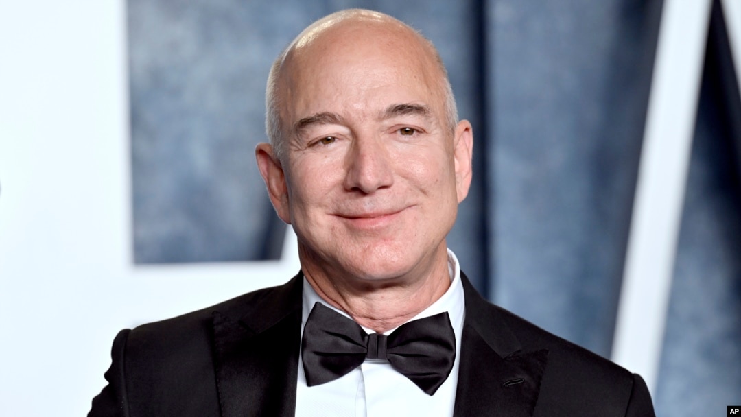 Jeff Bezos 200 milyar dolar servetiyle yine listenin bir numarası