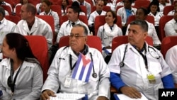 Un centenar de médicos cubanos está instalado en Kenia para dar apoyo a su sitema de salud desde junio de 2018.