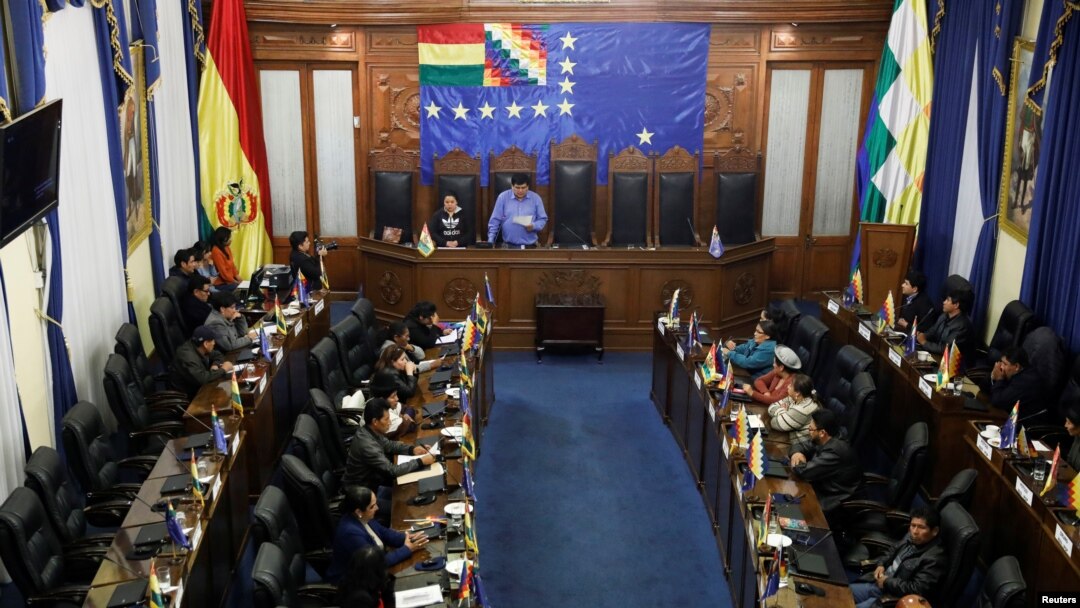 Sidang pemerintah sementara Bolivia di La Paz, Bolivia, 14 November 2019.