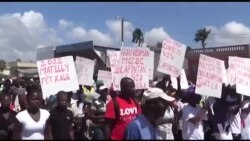Ayiti: Manm PHTK yo nan Okay Manifeste Anfavè Premye Minis Jack Guy Lafontant