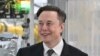 Musk, Twitter Lawyers to Tangle