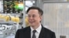 Musk želi ukinuti deset posto radnih mjesta u 'Tesli'
