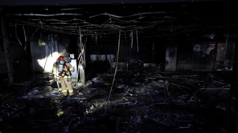 Hundreds rescued as South Korean firefighters tackle blaze in Seongnam