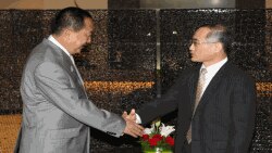 Wi Sung-Lac ak Ri Yong Ho ki ap reprezante 2 kore yo