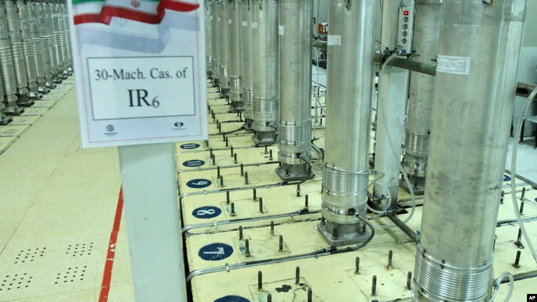 Fotografija koju je Iranska organizacija za atomsku energiju objavila 5. novembra 2019. prikazuje mašine za centrifugiranje u postrojenju za obogaćivanje uranijuma Natanz u centralnom Iranu.
