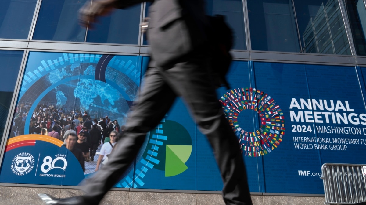 IMF's economic view: A brighter outlook for US but still-tepid global growth 