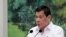 Ngay cả khi đang phát động chiến dịch trấn áp ma túy đẫm máu, ông Duterte vẫn hâm nóng quan hệ với Trung Quốc.
