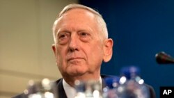 Menteri Pertahanan Amerika James Mattis dalam pertemuan NATO di Brussels, Belgia, Rabu (15/2).