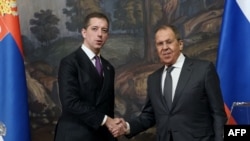 Ministri spoljnih poslova Srbije i Rusije Marko Đurić (levo) i Sergej Lavrov (desno) (TATYANA MAKEYEVA / POOL / AFP)