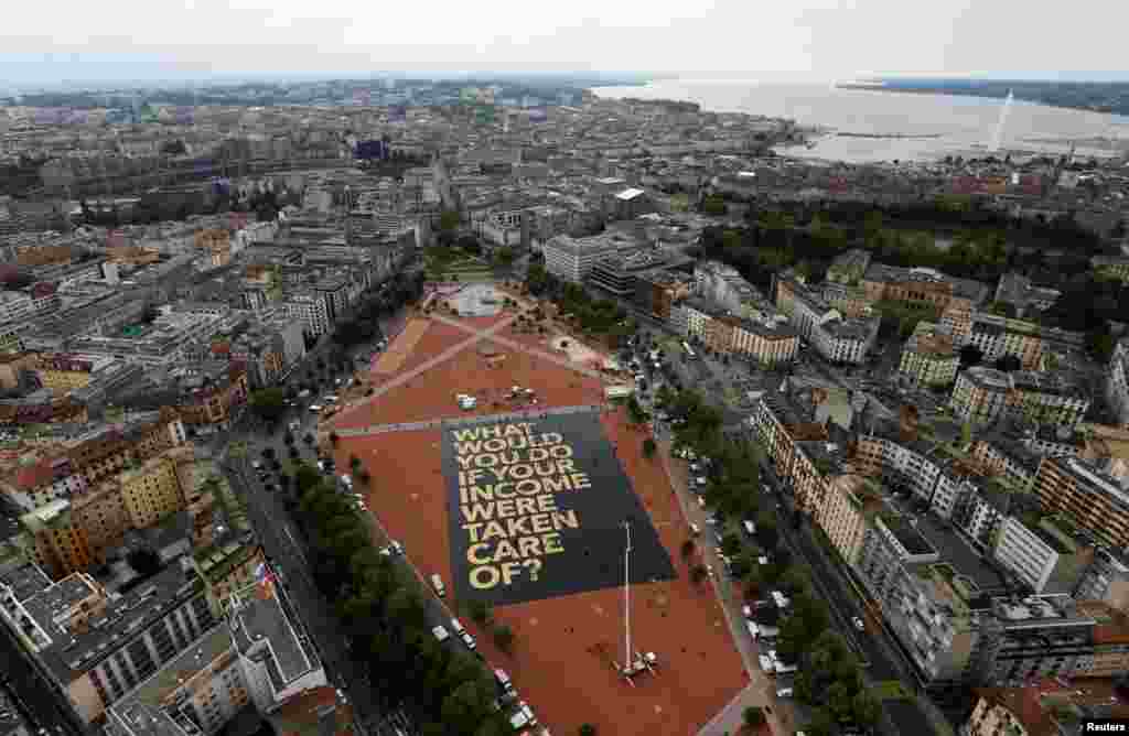 스위스 제네바 플랭팔레 광장에 8천 평방미터 크기의 포스터가 설치됐다.