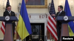 На фото: спільна пресконференція міністра закордонних справ України Дмитра Кулеби та держсекретаря США Ентоні Блінкена