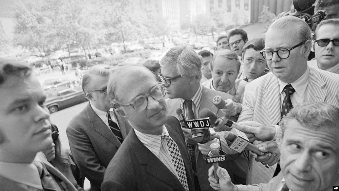 New York Times Vice President and General Counsel James Goodale, is surrounded by reporters, June 17,1971 on his arrival at Federal Court in New York to answer charges brought against the paper regarding the publishing of top secret material.