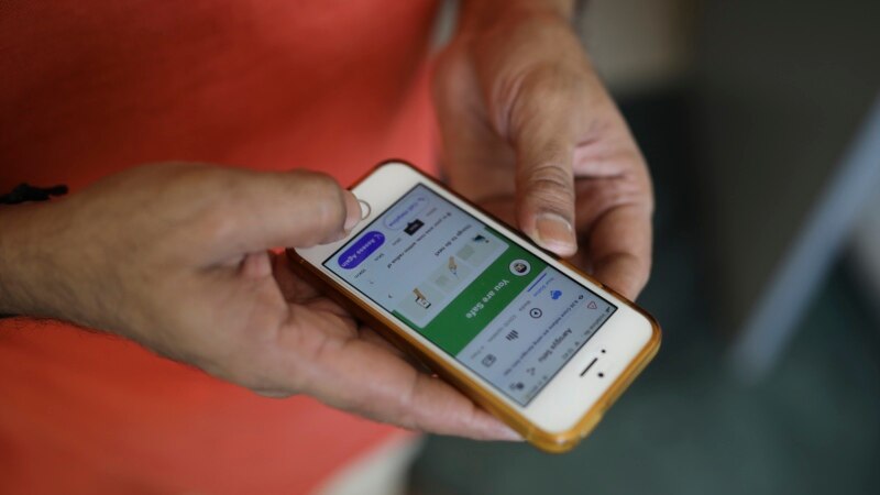 How Effective Are Online Symptom Checkers?