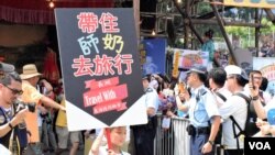 香港長洲太平清醮飄色巡遊 延續傳統諷刺時弊
