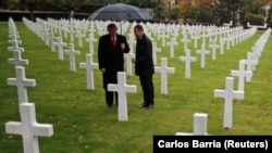 Presidente americano Donald Trump participa em cerimónia do Dia do Armistício, 100 anos depois do final da Guerra Mundial I, no Cemitério Americano de Suresnes em Paris. 11 Novembro 2018