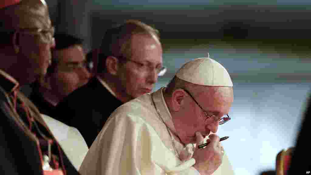 ዑደት ርእሰ-ሊቃነ ጳጳስ ፍራንሰስ አብ ኬንያ