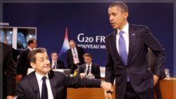 باراک اوباما و نیکولا سارکوزی پیش از آغاز نشست G۲۰. کان، فرانسه ۳ نوامبر ۲۰۱۱