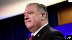 El secretario de Estado Mike Pompeo habla durante una conferencia de prensa en el Departamento de Estado en Washington. Octubre 21, 2020.