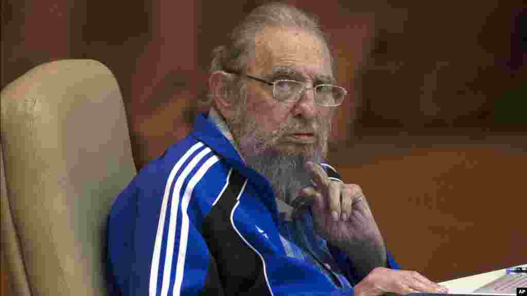 Fidel Castro assiste ao último dia do VII Congresso do Partido Comunista cubano, Havana, Cuba (19 Abril 2016) &nbsp;