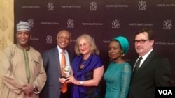 VOA News Senior Executive Producer Beth Mendelson (center) with (L to R) VOA Hausa Managing Editor Aliyu Mustapha, Africa Division Director Negussie Mengesha, Photographer Fati Abubakar and VOA News Investigative Editor Tom Detzel.