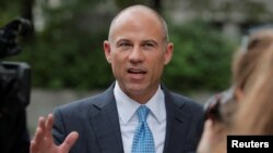 Michael Avenatti se enfrenta a una posible condena de más de 40 años de prisión. Foto de archivo, del 8 de octubre de 2020.