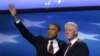 美国总统奥巴马9月5日在民主党全国代表大会上，走上讲台和前总统克林顿一道向代表们挥手致意