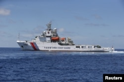 영유권 분쟁지역인 남중국해 스프라틀리 군도에서 중국 해안 경비정이 항해하고 있다. (자료사진)