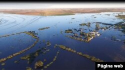 La histórica inundación fue causada por la crecida del río Salto, el cual llegó a subir 9,58 metros, según los bomberos.