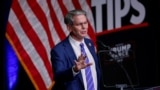 Pendiri Key Square Grup, Scott Bessent, sedang berbicara di kampanye capres Partai Republik, Donald Trump di Asheville, North Caroline, 14 Agustus 2024. (Foto: Jonathan Drake/Reuters)