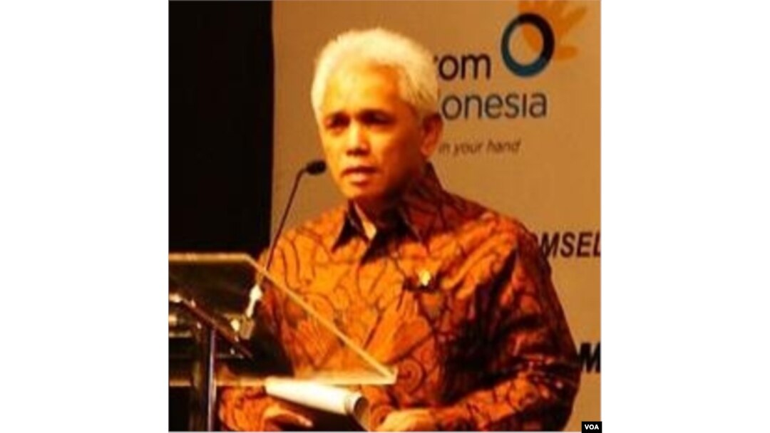 Menko Hatta Rajasa menjamin pemerintah akan menjaga agar harga kebutuhan pokok tidak melambung tinggi menjelang Idul Fitri.