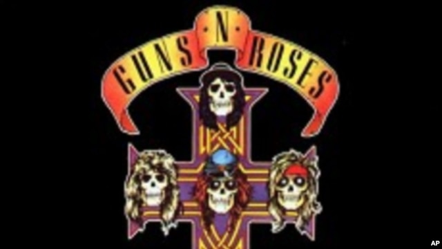 Guns N' Roses vendió 18 millones de copias de su primer album "Appetite for Destruction", y fueron ingresados al Salón de la Fama del Rock and Roll en 2012.