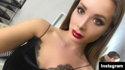 ستاره اینستاگرام به تازگی از دانشکده پزشکی فارغ التحصیل شده بود