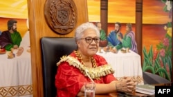 太平洋岛国萨摩亚新任总理马塔阿法在主持她的首次内阁会议。（2021年7月27日）